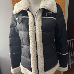 Women's TAHARI Black and Cream Sherpa Puffer Jacket